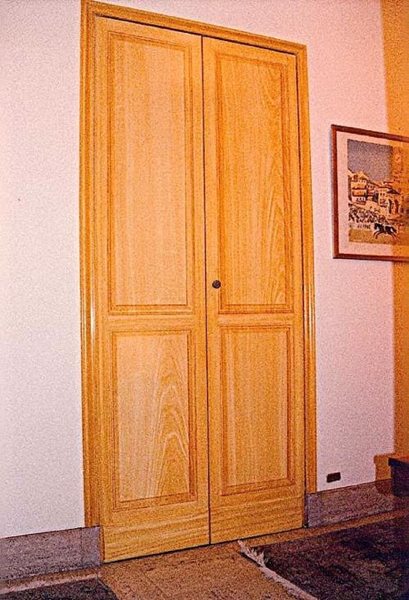 faux bois avec moulures en trompe l'œil