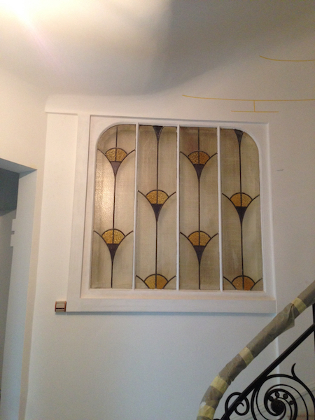 Cage d'escalier en fausse pierre